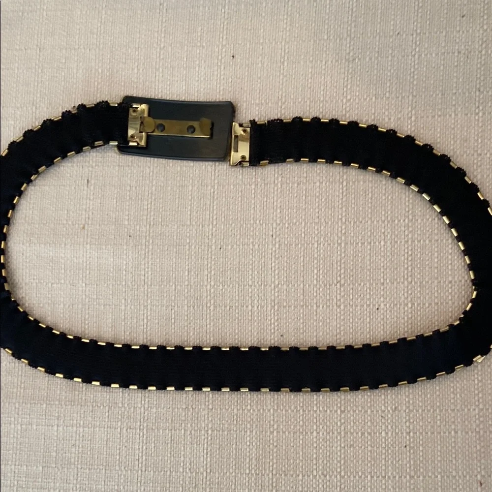 Vintage Gold Belt - Picture 9 of 13